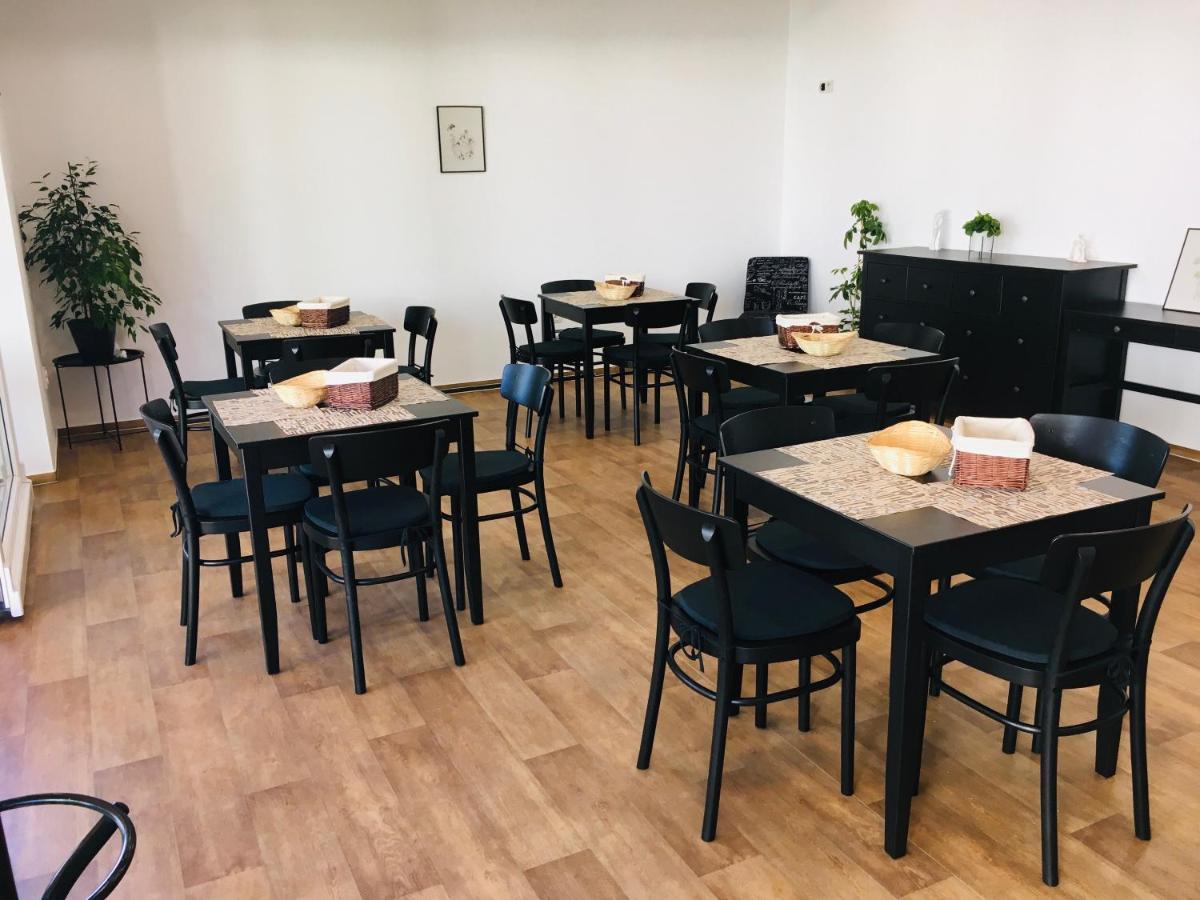 Villa Liduska S Kavarnou Bechyně Екстериор снимка